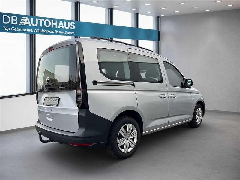 Gebraucht VW Caddy 114 PS (83 kW) 2023 Silber Van / Kleinbus
