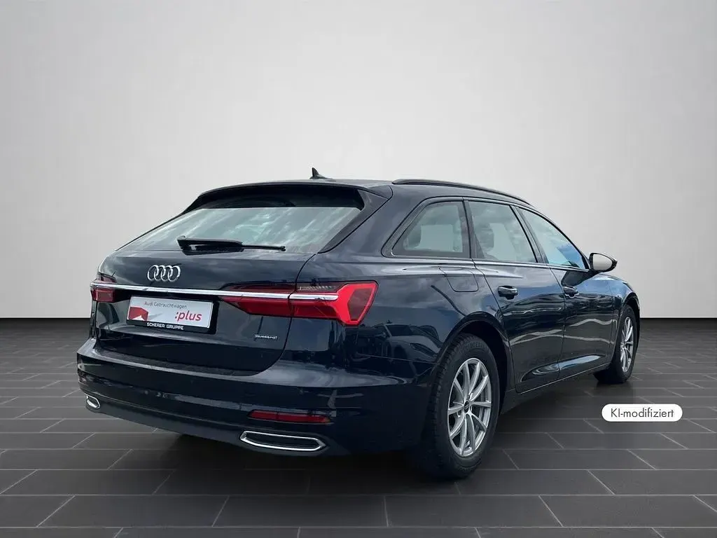 Gebraucht Audi A6 Basis 204 PS (150 kW) 2023 Blau Kombi