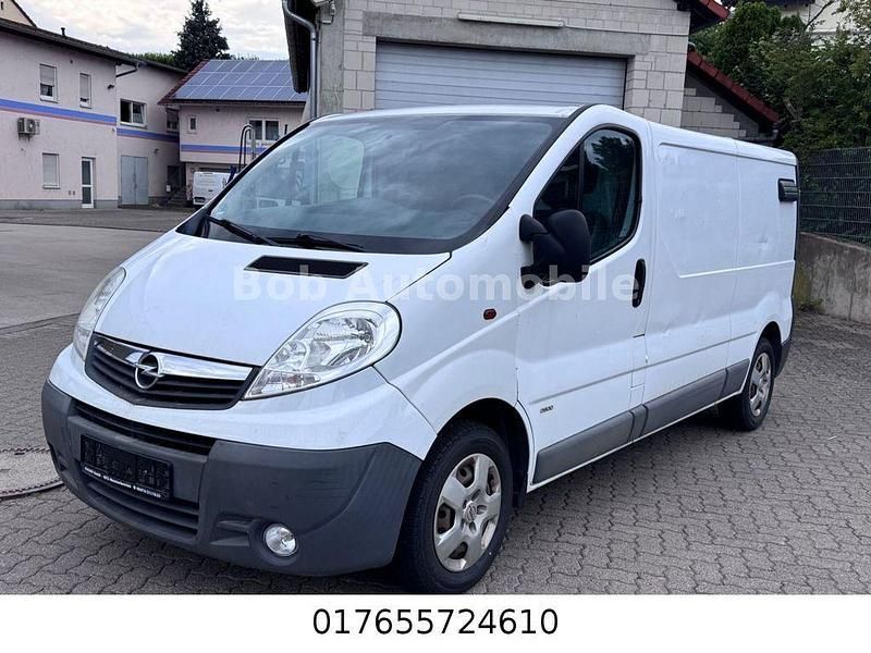 Weiß Gebraucht 2014 Opel Vivaro Van | 4.950 € (Fairer Preis) - Bild 1/4