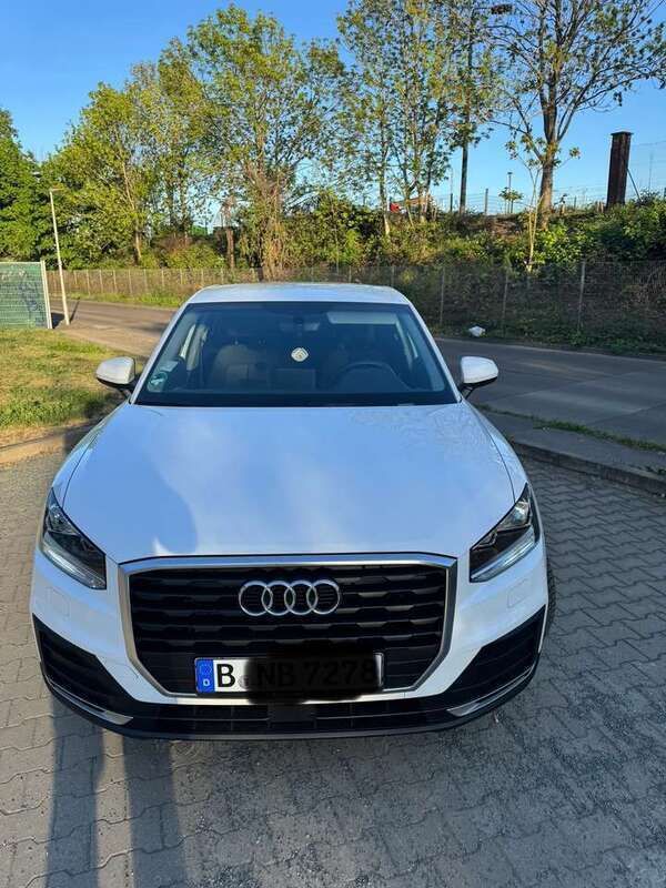 Weiß Gebraucht 2019 Audi Q2 Basis SUV | 16.900 € (Fairer Preis) - Bild 1/4