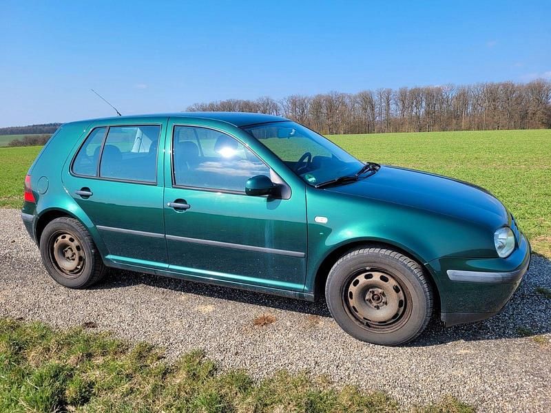 Gebraucht VW Golf IV 75 PS (55 kW) 2000 Grün Kleinwagen