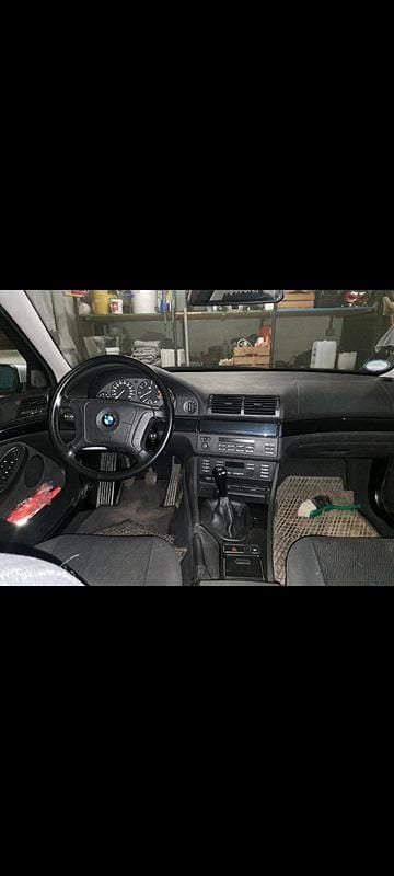 Second-hand BMW 520 150 CP (110 kW) 1999 Argintiu Berlinǎ