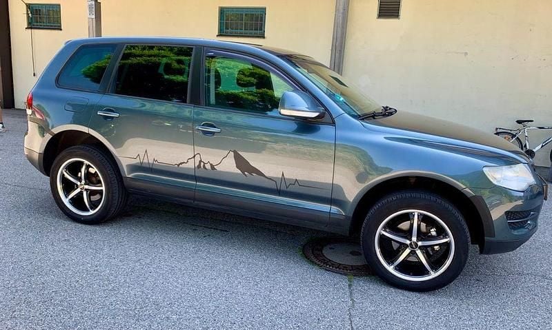 Gebraucht VW Touareg 174 PS (127 kW) 2008 Grau SUV