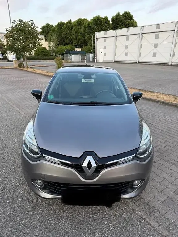 Gebraucht Renault Clio Initiale Paris 90 PS (66 kW) 2014 Grau Limousine