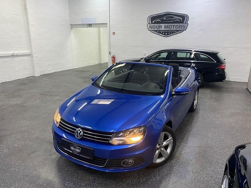 Second-hand VW Eos Highline 160 CP (117 kW) 2011 Albastru Cabrio