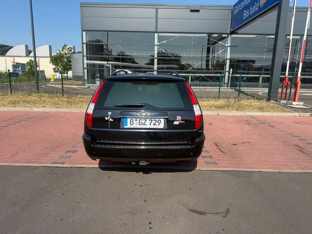 Gebraucht Ford Mondeo Ghia 155 PS (114 kW) 2005 Schwarz Limousine