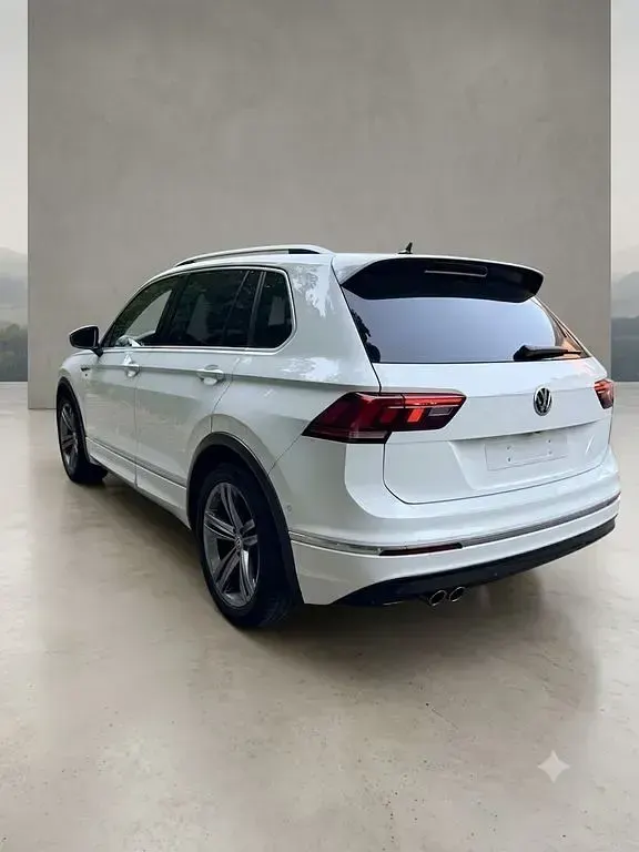Gebraucht VW Tiguan R-line 150 PS (110 kW) 2018 Weiß SUV