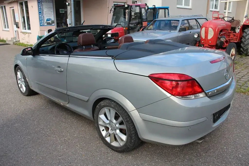 Gebraucht Opel Astra Cabriolet Cosmo 150 PS (110 kW) 2007 Grau Cabrio