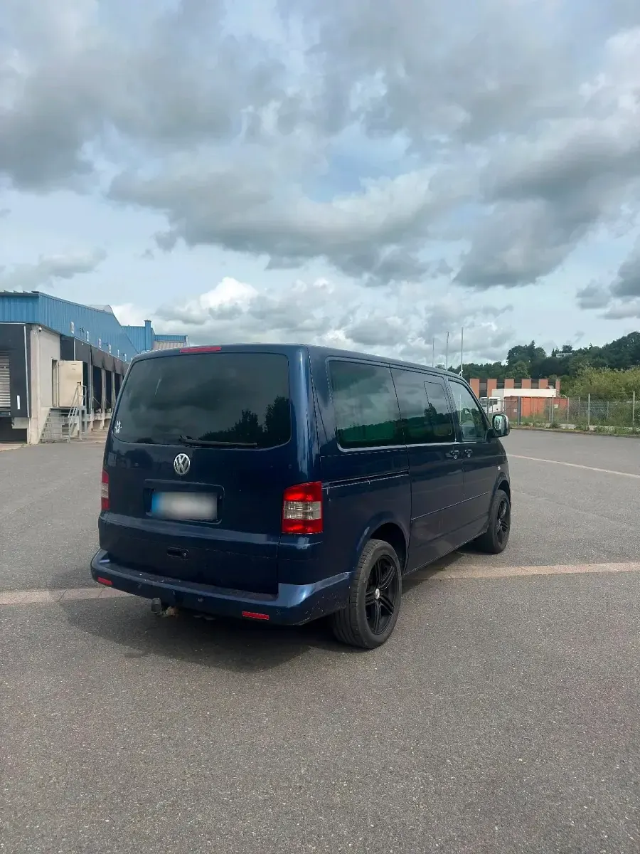 Gebraucht VW Multivan 174 PS (127 kW) 2004 Blau Van / Kleinbus