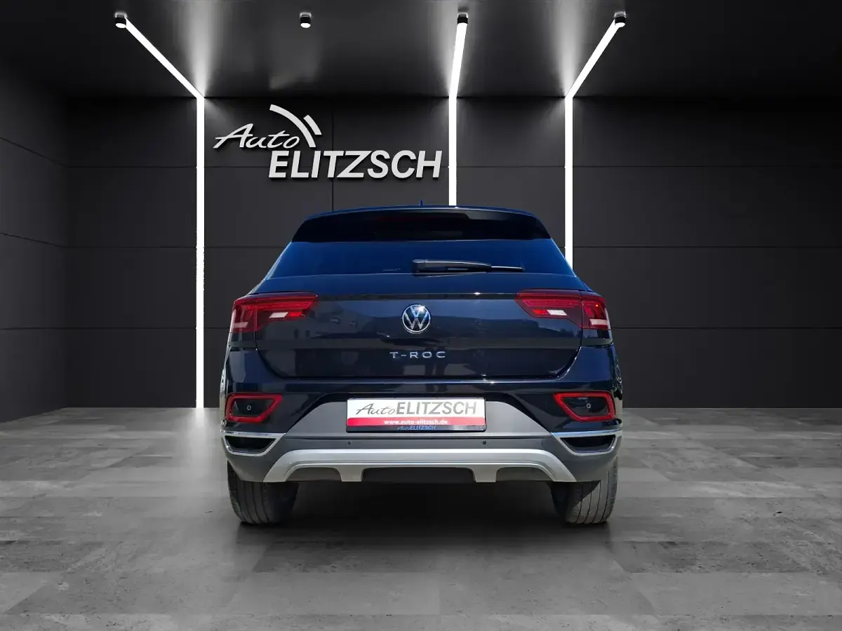 Gebraucht VW T-Roc Style 110 PS (80 kW) 2022 Deep black perleffekt SUV