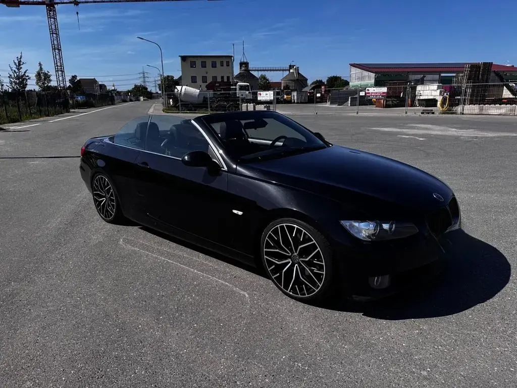 Gebraucht BMW 320 Cabriolet Performance 170 PS (125 kW) 2007 Schwarz Cabrio