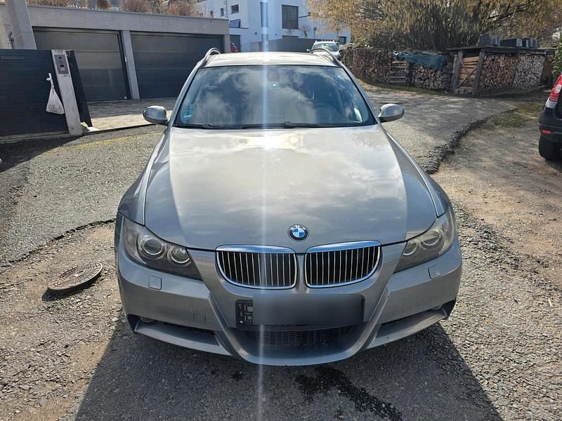 Gebraucht BMW 330 Comfort Edition 2007 Blau Kombi