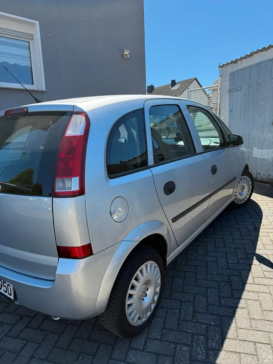 Gebraucht Opel Meriva 100 PS (73 kW) 2004 Silber Van / Kleinbus