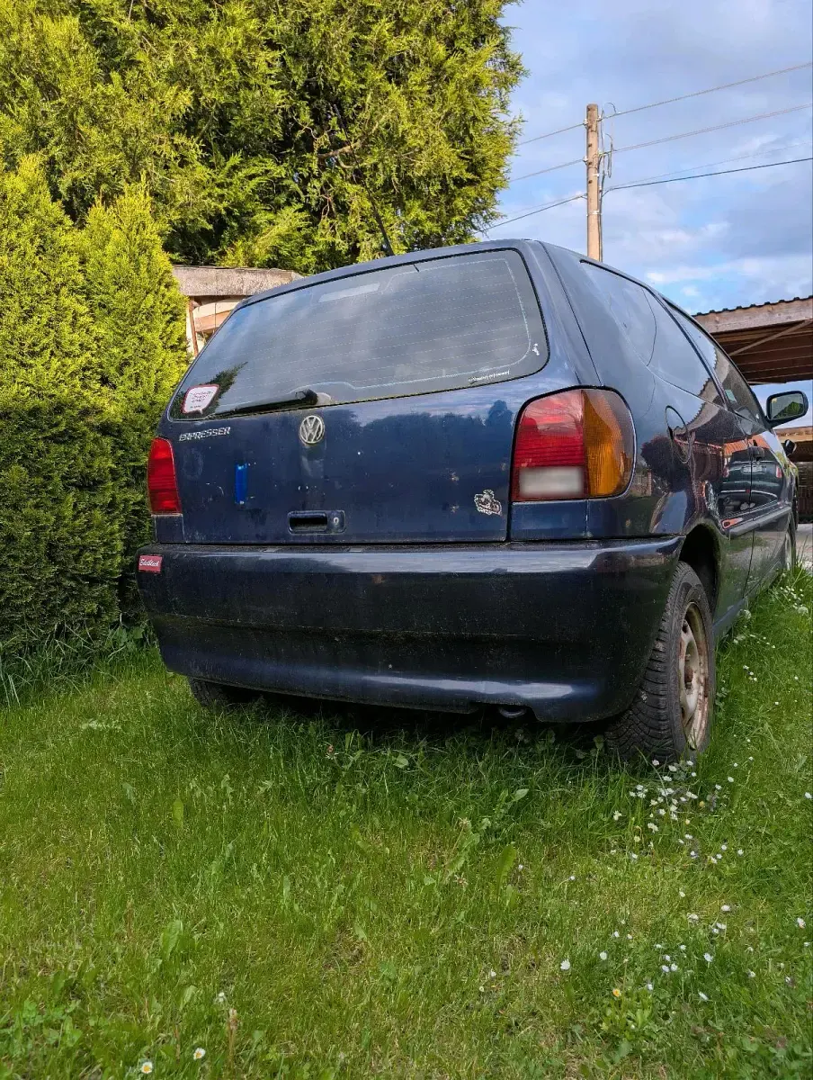 Gebraucht VW Polo 60 PS (44 kW) 1999 Blau Kleinwagen