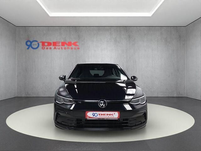 Gebraucht VW Golf VIII R-line 150 PS (110 kW) 2022 Deep black perleffekt Limousine