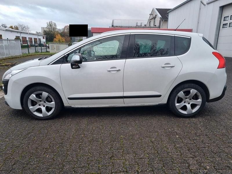 Gebraucht Peugeot 3008 Active 150 PS (110 kW) 2011 Weiß SUV