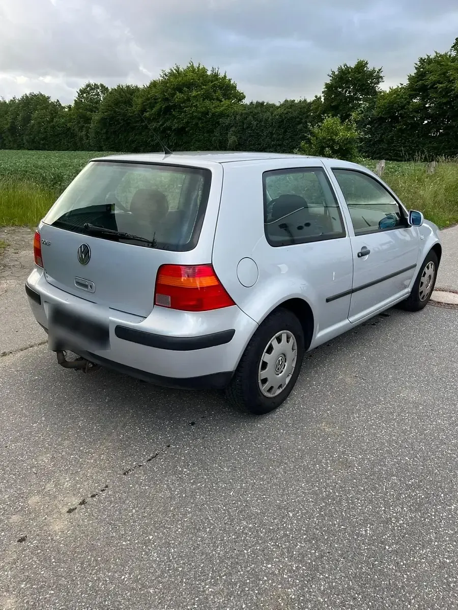 Gebraucht VW Golf IV 75 PS (55 kW) 2000 Silber Kleinwagen
