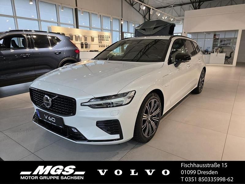 Crystal white pearl / metallic Gebraucht 2025 Volvo V60 Plus Kombi | 43.570 € (Fairer Preis) - Bild 1/4