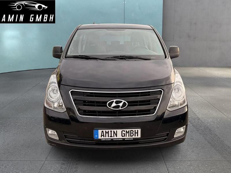 Gebraucht Hyundai H-1 170 PS (125 kW) 2012 Schwarz Van / Kleinbus