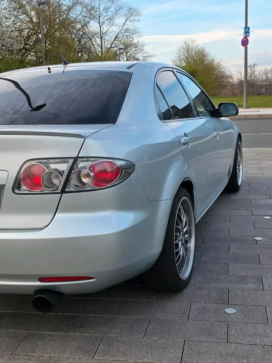 Gebraucht Mazda 6 147 PS (108 kW) 2007 Silber Limousine
