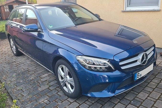 Blau Gebraucht 2019 Mercedes C180 Avantgarde Kombi | 19.200 € (Guter Preis) - Bild 1/4
