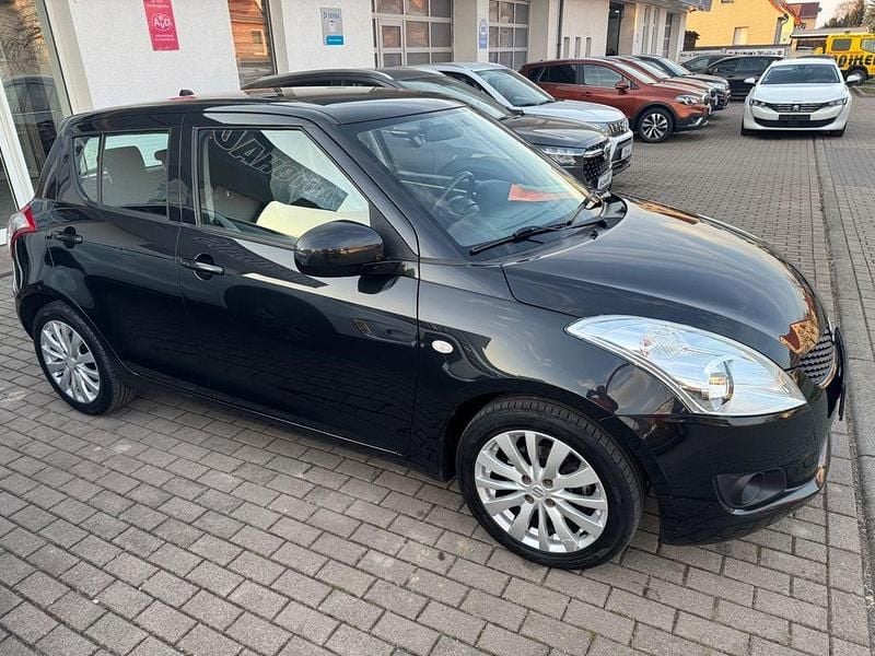 Gebraucht Suzuki Swift Comfort 94 PS (69 kW) 2011 Schwarz Kleinwagen