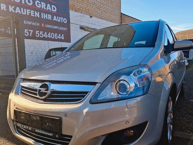 Gebraucht Opel Zafira 140 PS (102 kW) 2008 Grau Van / Kleinbus