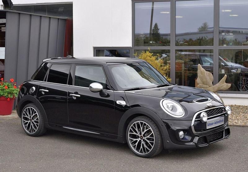 Schwarz Gebraucht 2015 Mini Cooper S Kleinwagen | 17.800 € (Etwas zu teuer) - Bild 1/4