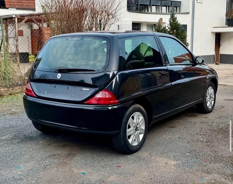 Gebraucht Lancia Ypsilon 60 PS (44 kW) 2003 Schwarz Kleinwagen