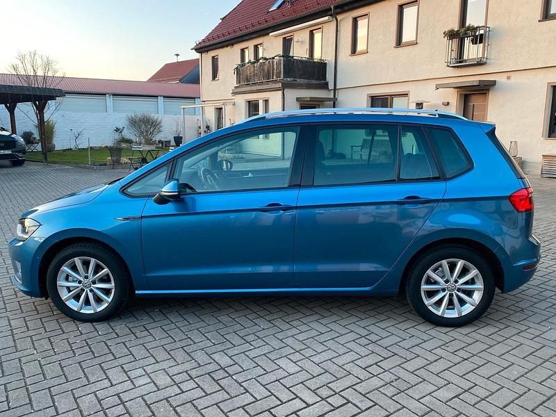 Gebraucht VW Golf VII 110 PS (80 kW) 2017 Blau Limousine