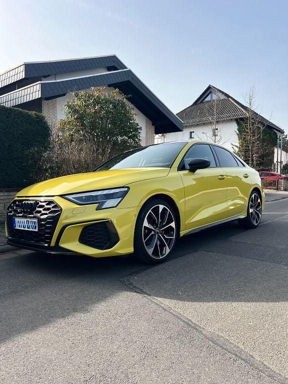Gebraucht Audi S3 Ambiente 310 PS (228 kW) 2022 Gelb Limousine