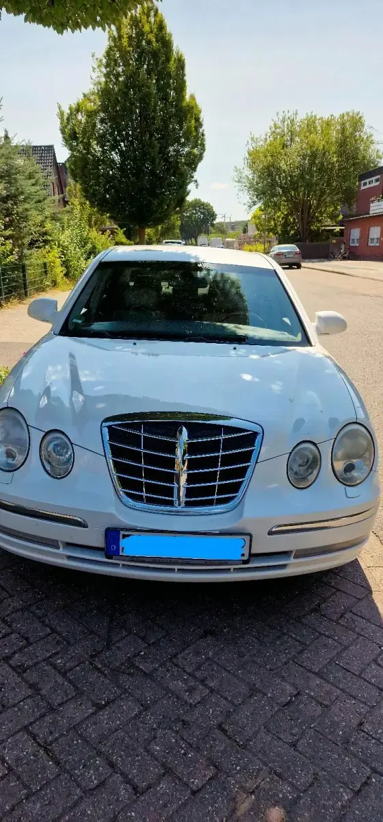Gebraucht Kia Opirus 203 PS (149 kW) 2006 Weiß Limousine