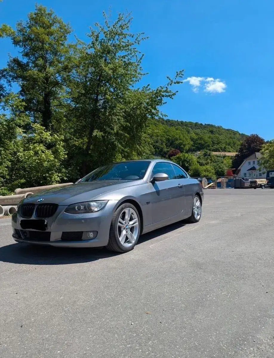 Gebraucht BMW 330 Cabriolet Sport Line 231 PS (169 kW) 2008 Grau Cabrio