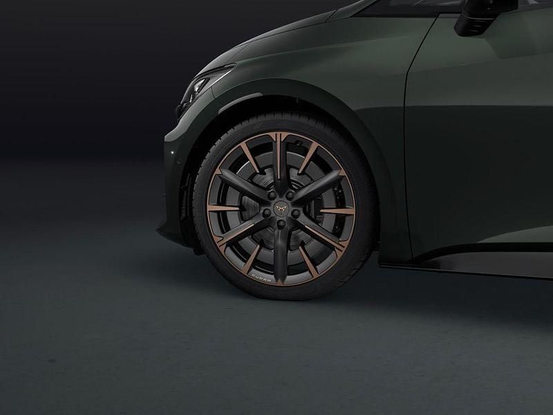 Nowe Cupra Born VZ 239 kW (326 KM) 2026 Zielony Hatchback
