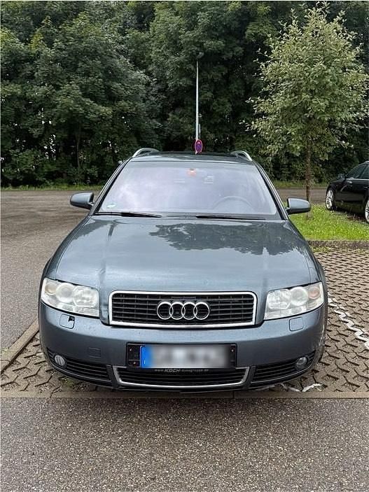 Andere farben Gebraucht 2002 Audi A4 Kombi | 1.100 € (Guter Preis) - Bild 1/4