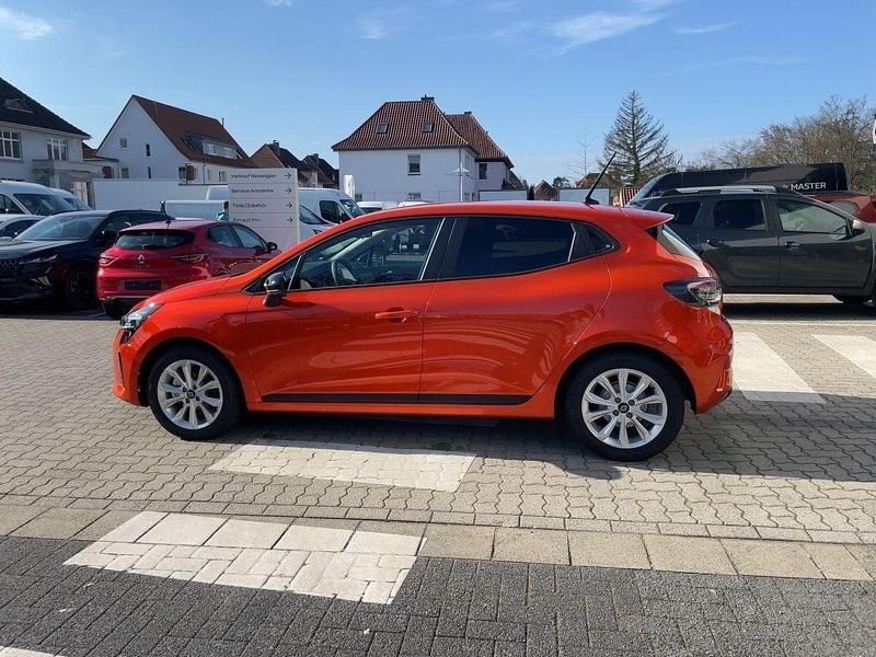 Ny Renault Clio V Evolution 2025 Orange