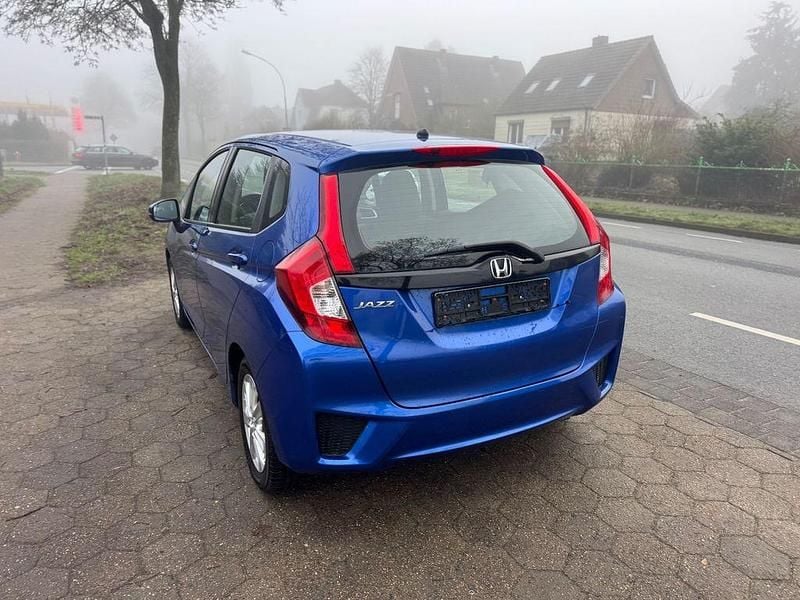 Gebraucht Honda Jazz Trend 102 PS (75 kW) 2016 Blau Kleinwagen