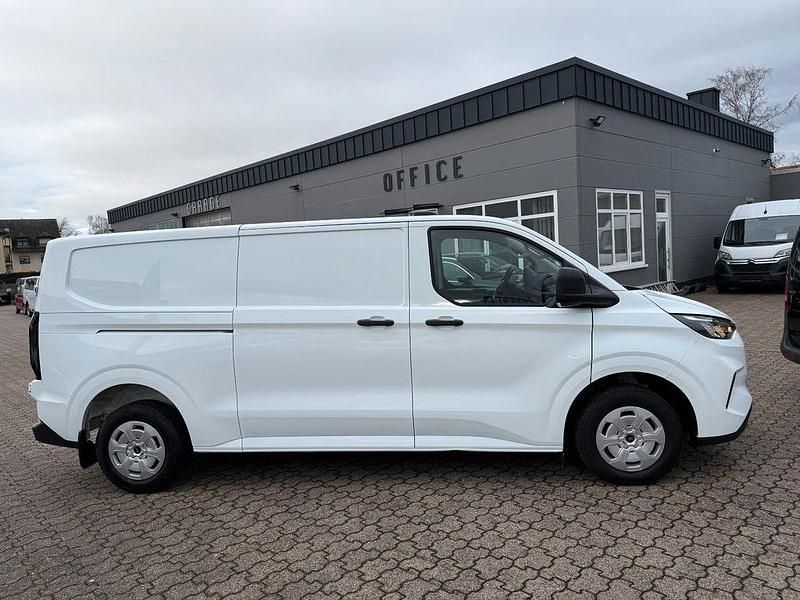 Gebraucht Ford Transit Custom Trend 136 PS (100 kW) 2025 Weiß Van / Kleinbus