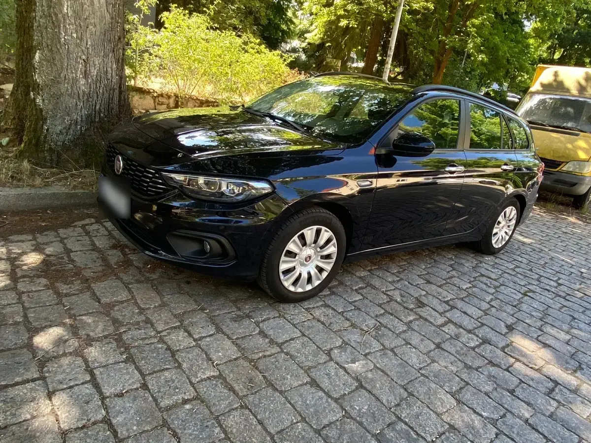 Gebraucht Fiat Tipo 95 PS (69 kW) 2018 Schwarz Kombi