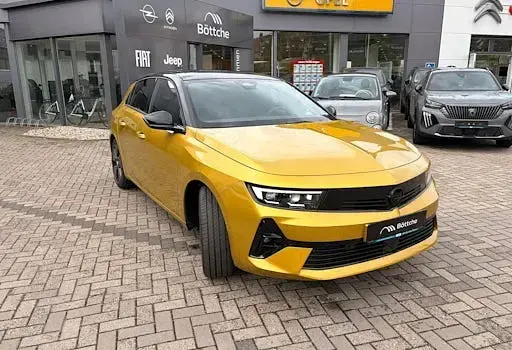 Nowe Opel Astra 114 kW (156 KM) 2026 Żółty Sedan/Limuzyna