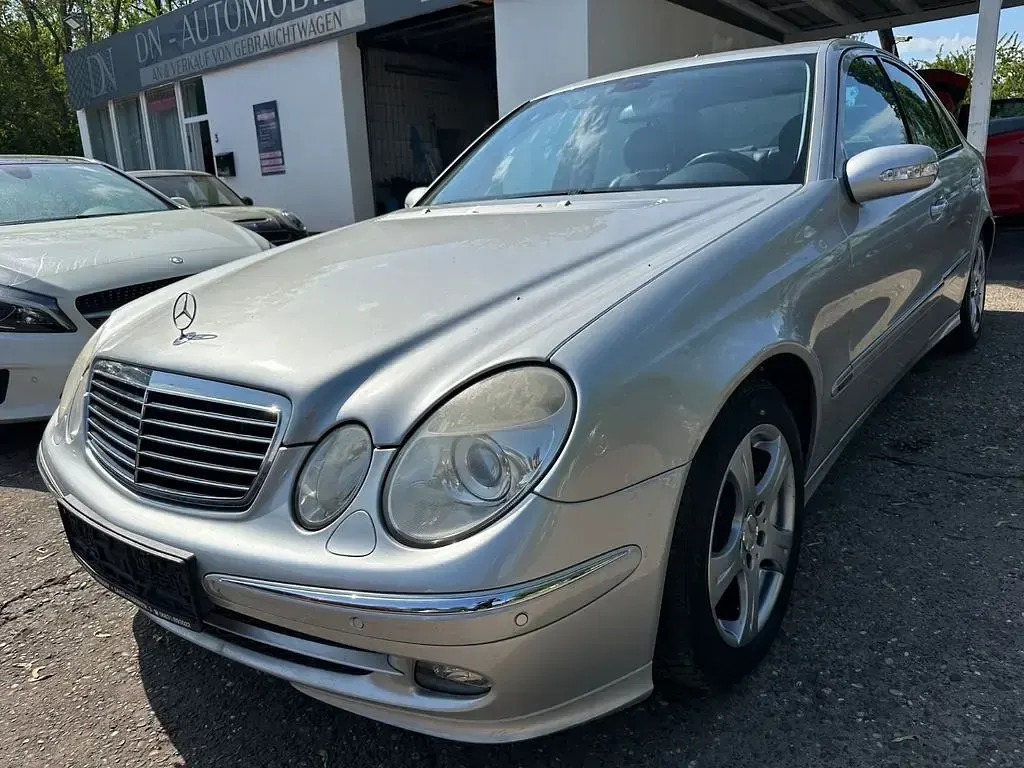 Gebraucht Mercedes E270 Avantgarde 177 PS (130 kW) 2005 Silber Limousine