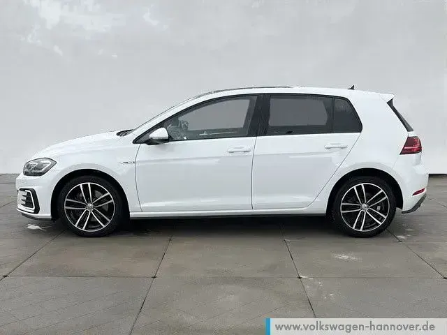 Gebraucht VW Golf VII GTE 204 PS (150 kW) 2018 Weiß Limousine