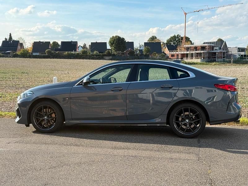 Gebraucht BMW 220 M Sport 190 PS (139 kW) 2019 Grau Coupé