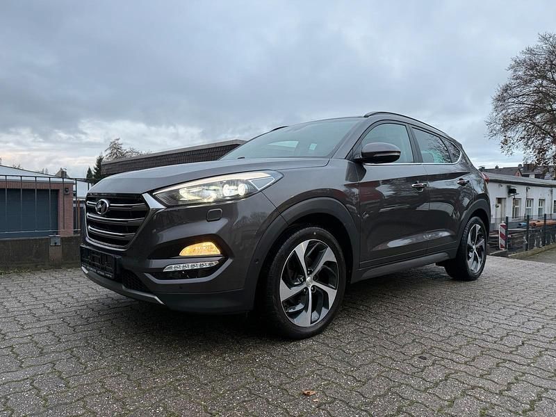 Braun Gebraucht 2016 Hyundai Tucson SUV | 15.250 € (Guter Preis) - Bild 1/4