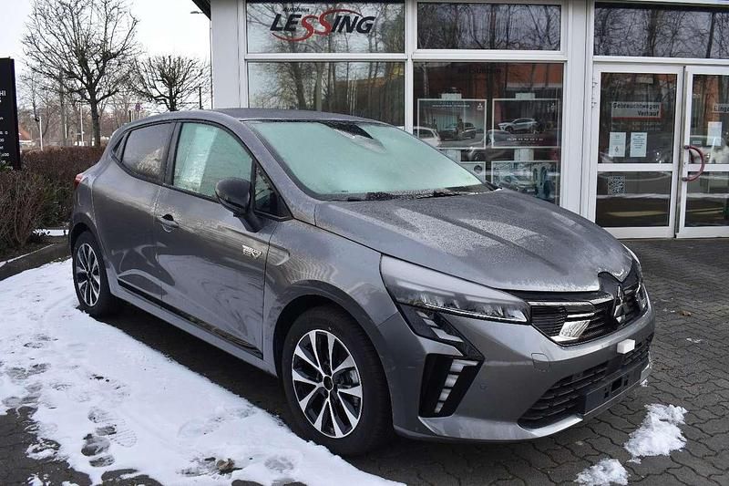 Neu Mitsubishi Colt Plus 91 PS (66 kW) 2025 Achatgrau Kleinwagen