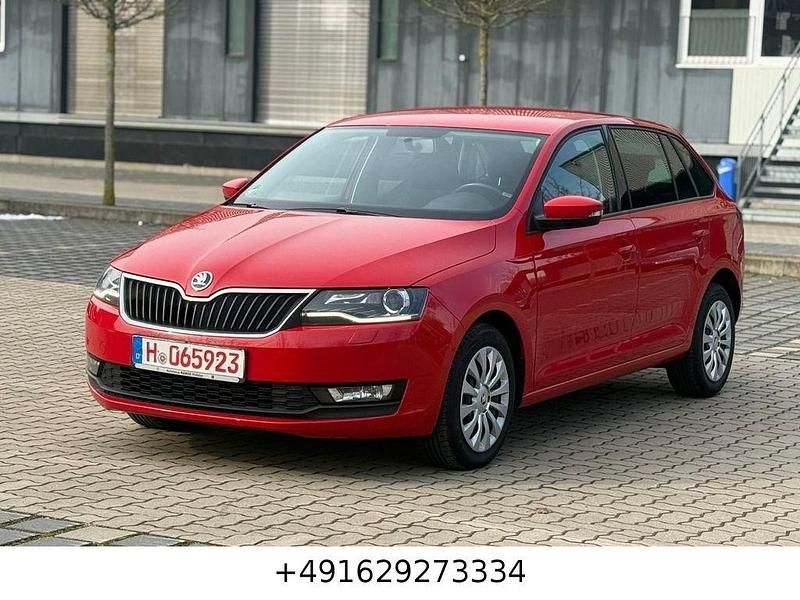 Gebraucht Skoda Rapid Ambition 90 PS (66 kW) 2017 Rot Kleinwagen