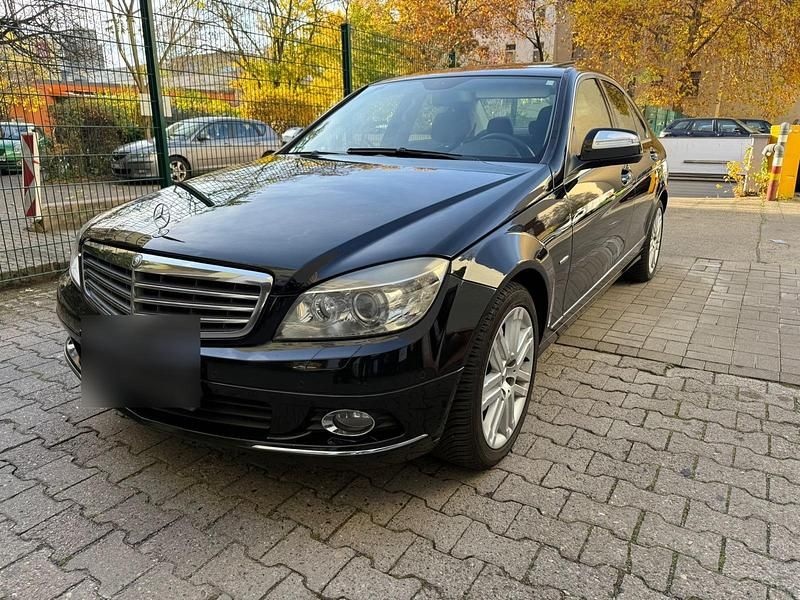 Schwarz Gebraucht 2008 Mercedes C200 Limousine | 6.690 € (Guter Preis) - Bild 1/4