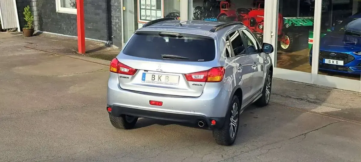 Używany Mitsubishi ASX 150 KM (110 kW) 2016 Srebrny SUV