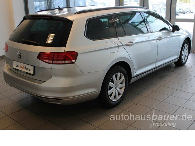 Gebraucht VW Passat Trendline 150 PS (110 kW) 2018 Reflexsilber Kombi