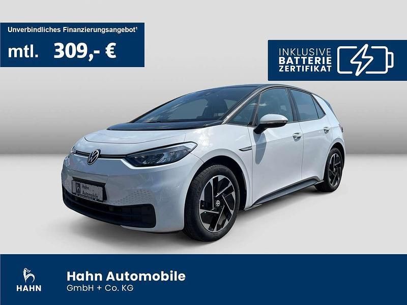 Gletscherweiß metallic Gebraucht 2021 VW ID.3 Pro Performance Kleinwagen | 21.930 € (Fairer Preis) - Bild 1/2
